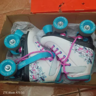 Patines SFR Vision II Blancos y Turquesa
