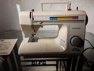 Máquina de coser Toyota