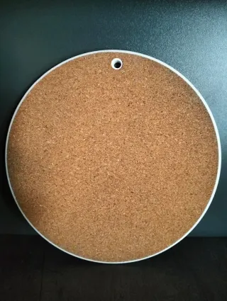 Sottopentola in ceramica e sughero con melograni.