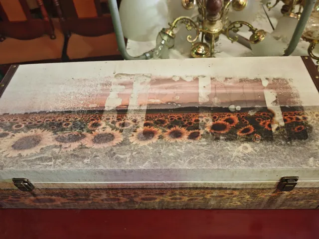 Baúl antiguo decorado