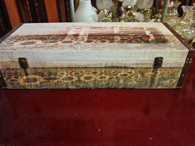 Baúl antiguo decorado