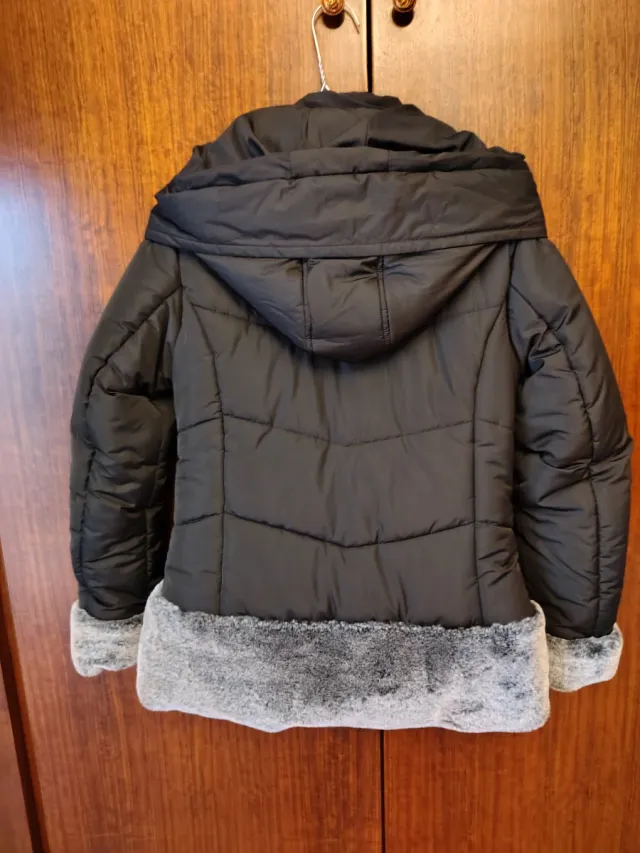 Piumino invernale ragazza con pelliccia