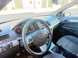 Opel Astra 2009