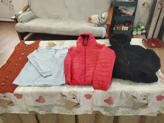 Pack Ropa mujer T S - 4 prendas 4€