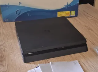 PS4 Slim 500giga completa