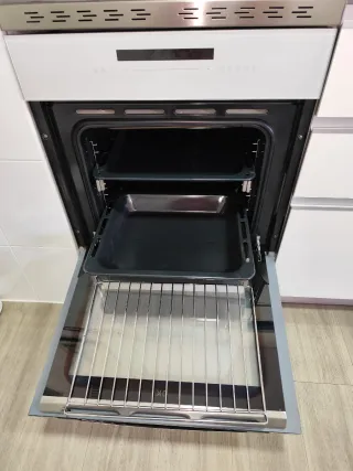 Horno para piezas. No funciona. Tiene una avería.