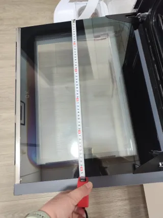 Horno para piezas. No funciona. Tiene una avería.