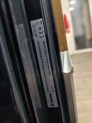 Horno para piezas. No funciona. Tiene una avería.