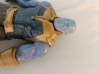 Figuras Marvel: Thanos, Iron Man, Hulk, War Machin