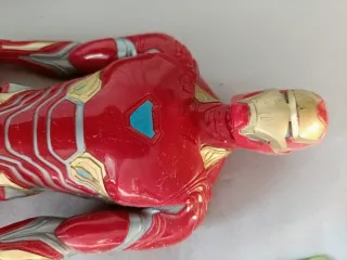 Figuras Marvel: Thanos, Iron Man, Hulk, War Machin