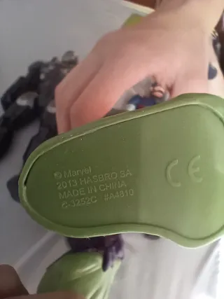 Figuras Marvel: Thanos, Iron Man, Hulk, War Machin