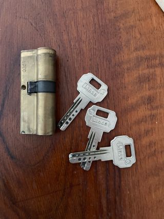 Bombín de seguridad con 3 llaves