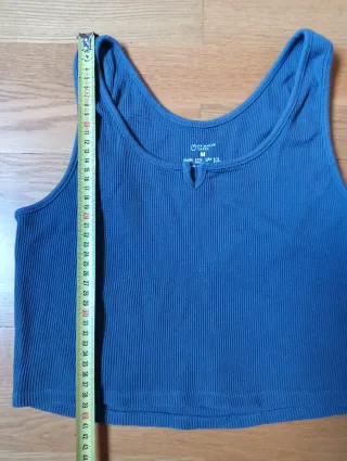 Camiseta crop top azul talla M