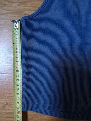 Camiseta crop top azul talla M