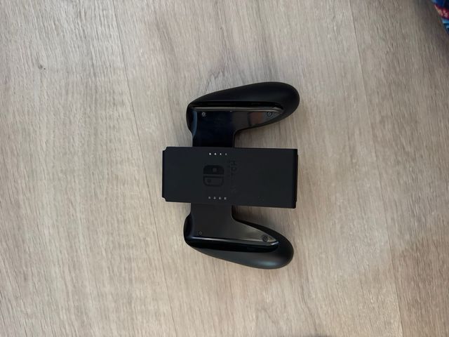 Nintendo Switch Nueva - Accesorios y juegos