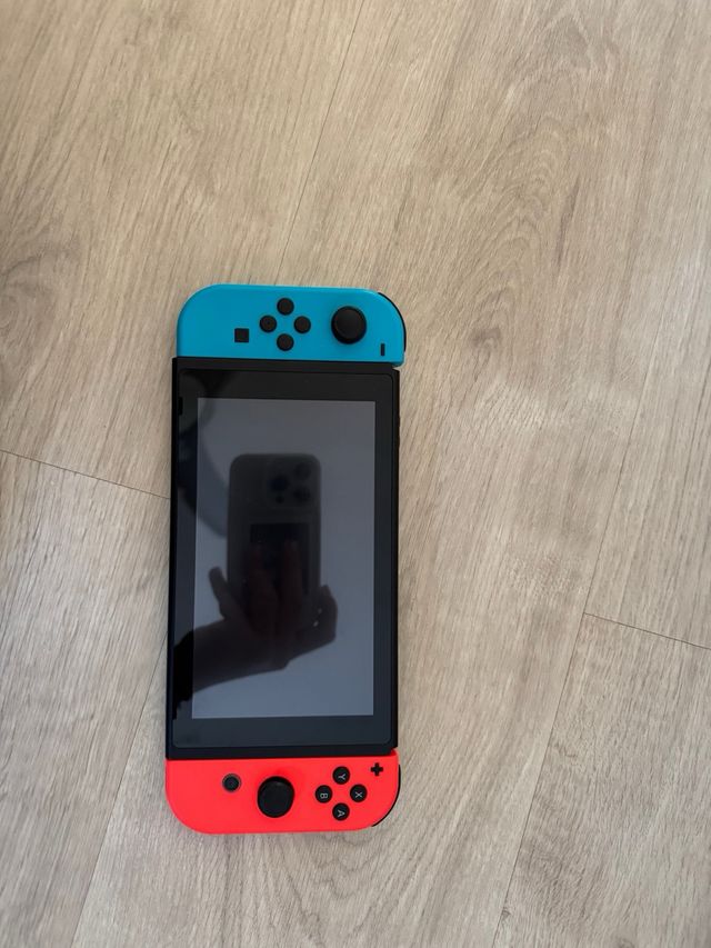 Nintendo Switch Nueva - Accesorios y juegos