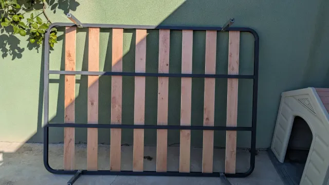 Somier 135x190cm Metal y Madera