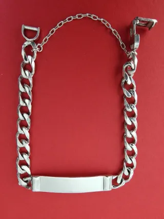 Esclava Plata Ley Antigua