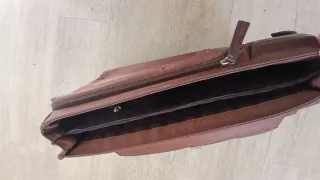 Maletín porta PC marrón