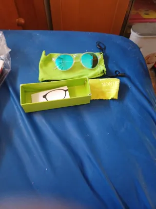 Nuovi occhiali da sole per bambini