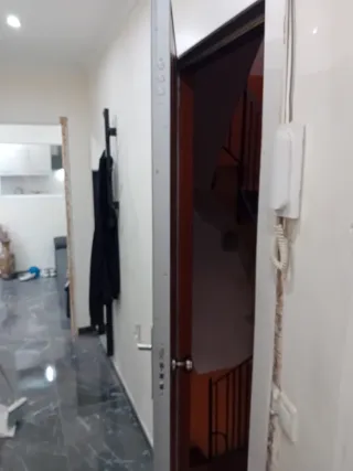 Puerta blindada entrada