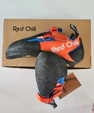 Pies de gato Red Chili Talla 38