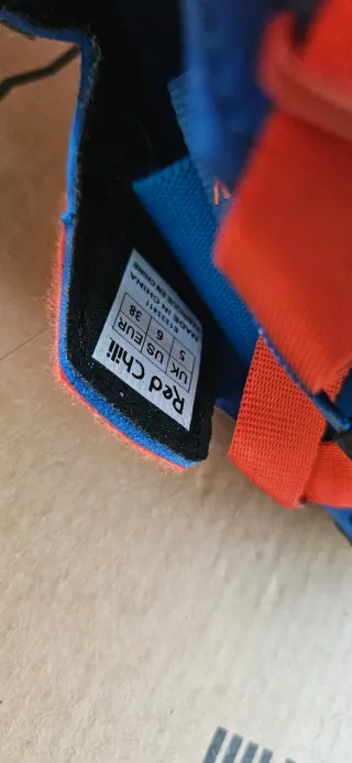 Pies de gato Red Chili Talla 38