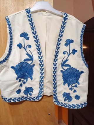 Traje de mujer