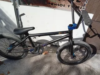 Bici BMX casi nueva