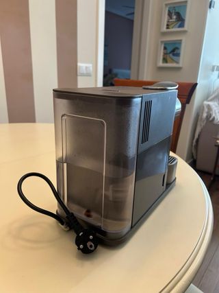 Cafetera Nespresso Lattissima One