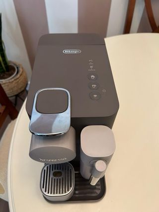 Cafetera Nespresso Lattissima One