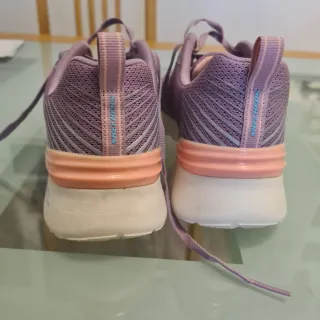 Zapatillas Skechers Moradas y Rosas