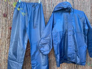 Conjunto impermeable azul