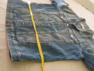 Cazadora vaquera oversice Mango Talla M/L