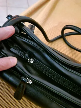 Borsetta similpelle nera