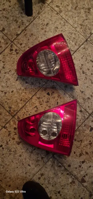 Pilotos Traseros Renault Clio los dos 45e