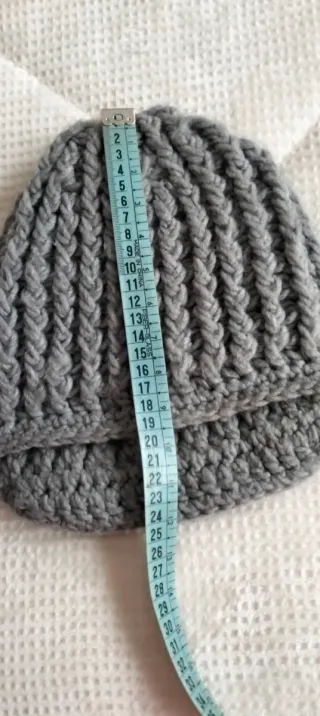 Gorro de lana tejido gris