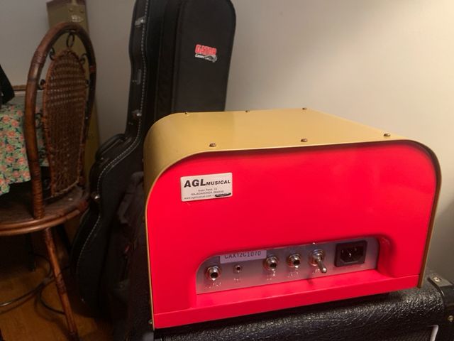 Amplificador Fender Greta Rojo/Dorado