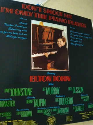 Elton John - Don't Shoot Me I'm Only lp