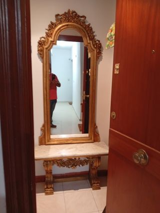 Recibidor madera dorado con espejo