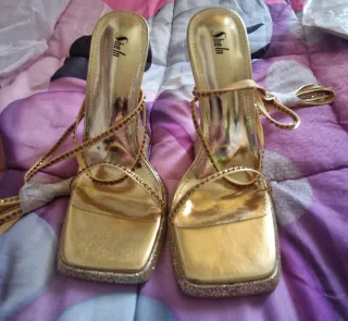 Sandalo donna Shein oro tacco alto