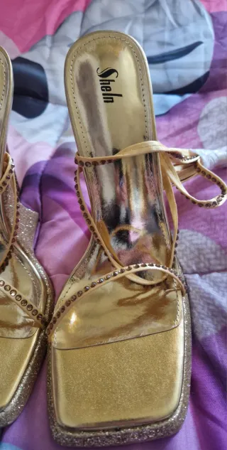 Sandalo donna Shein oro tacco alto