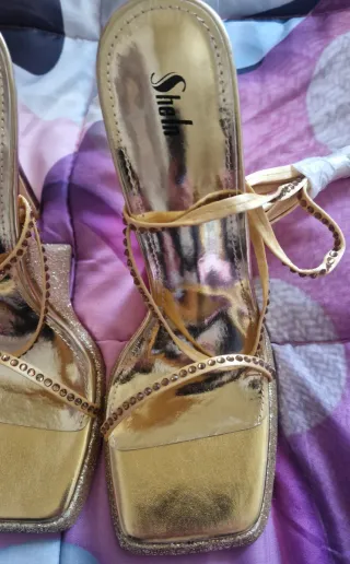 Sandalo donna Shein oro tacco alto