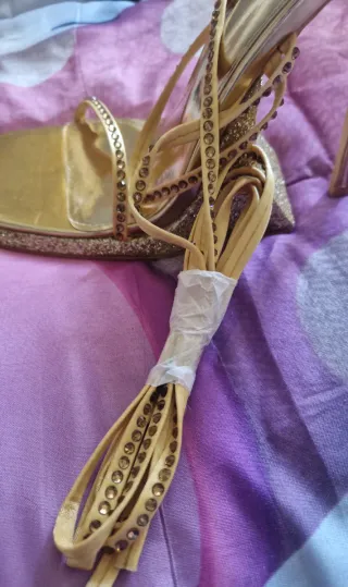 Sandalo donna Shein oro tacco alto