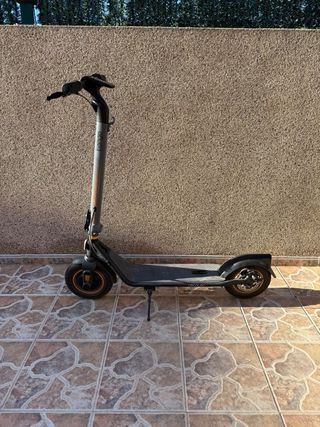 Patinete Eléctrico Cecotec Bongo