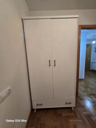 **NO ENVÍOS** Armario blanco con patas
