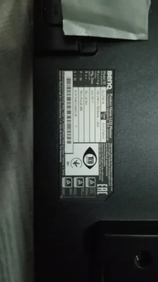 1 Monitor simracing  BenQ  27 pulgadas modelo