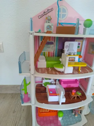 Casa Barriguitas Edificio Loco