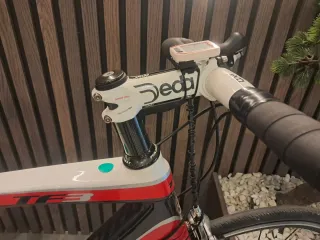 Bicicleta de carretera de carbono Fondriest FT3