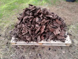 Cortezas de pino. Maceteros no incluidos. Belenes.